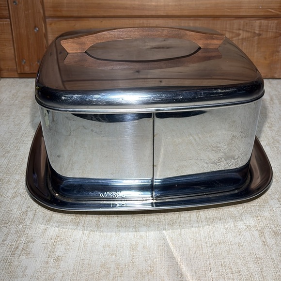 Vintage Mid Century Modern Lincoln Beautyware Cake Carrier w/ lock lid - Picture 6 of 16